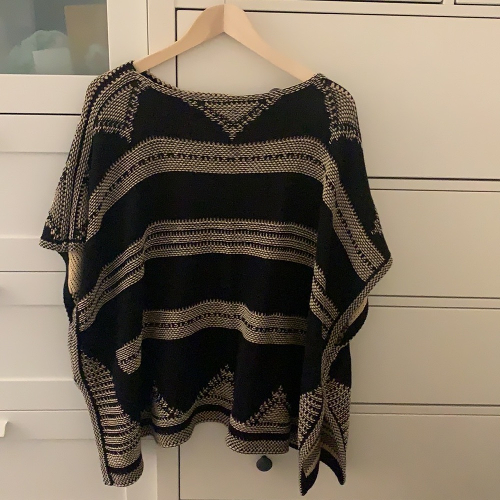 Almost new RL poncho